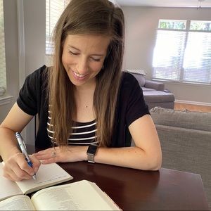 Meet your Posher, Emily